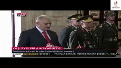 Binali Yıldırım YAŞ üyeleriyle Anıtkabirde