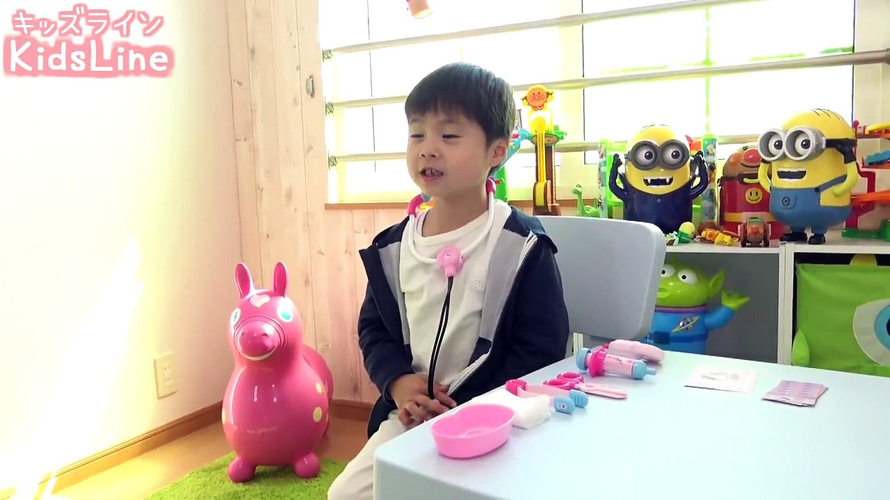 Hello Kitty Playing Doctor Set Toy Playing House キティちゃん お医者さんごっこ セット おもちゃ おままごと Hospital