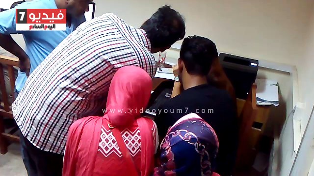 إقبال طلاب الثانوية العامة على مكاتب التنسيق بجامعة الإسكندرية