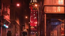 Galata Kulesi Türk Bayrağıyla ışıklandırıldı