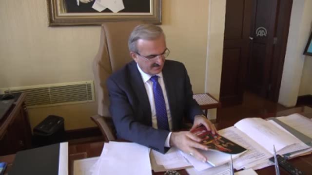 Aa'nın Dakika Dakika Fetö'nün Darbe Girişimi Kitabı - Vali Karaloğlu