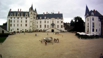 Pledges (Promesses) de Kalliopi Lemos