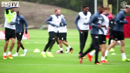 Les premiers pas de Zlatan à l’entrainement avec MU part 2
