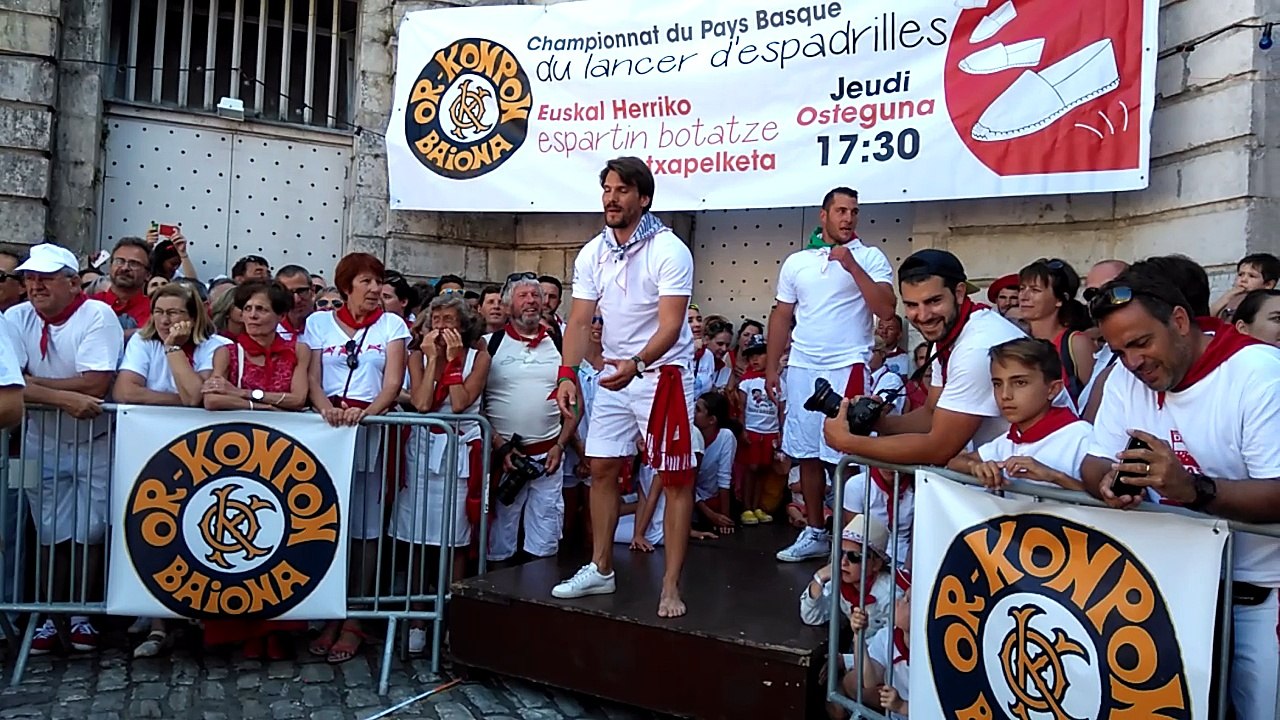 Fêtes de Bayonne 2016 : le deuxième concours de lancer de sandale du Pays basque