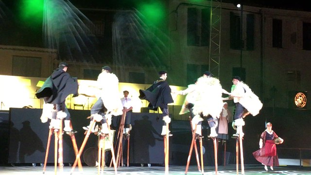 Festival de Martigues : les échassiers des Landes font sensation