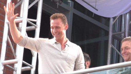 Tom Hiddleston Takes A Break From Taylor Swift For Comic-Con