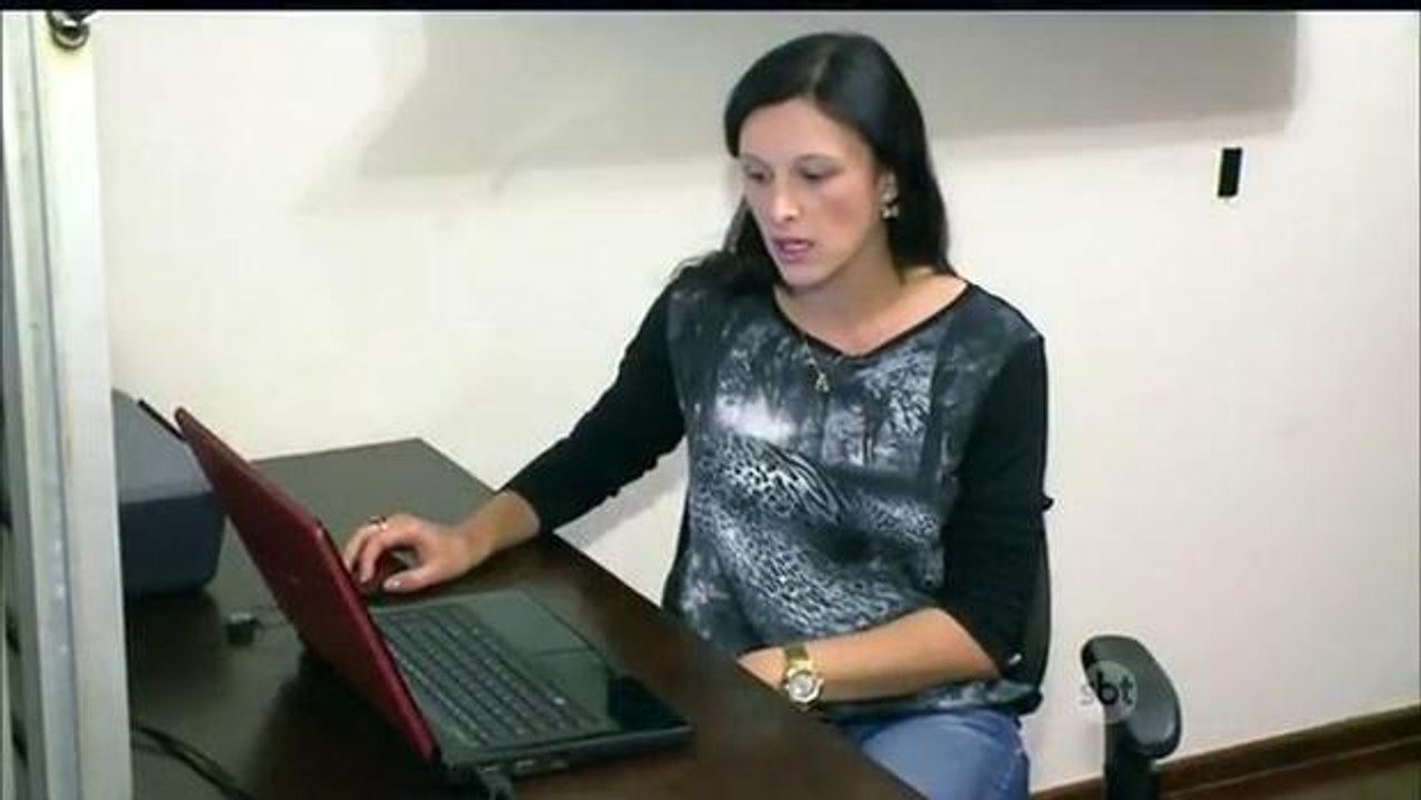 Brasileiros usam mais as redes sociais do que s...