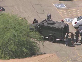 Barricade situation at Tempe senior center