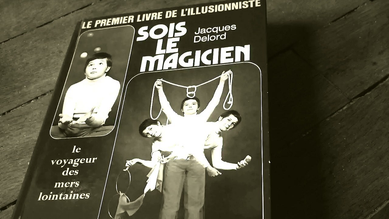 Nous sommes en 1972, Jacques Delord vient de sortir son livre "Sois Le Magicien", il rencontre ses jeunes lecteurs...
