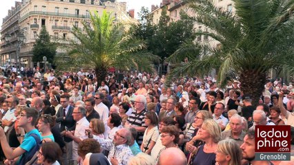 Rassemblement place Notre-Dame à Grenoble le 28 juillet 2016