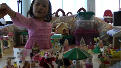 Girl Playing Sylvanian Families Ice Cream Shop And Waffle Crepe House