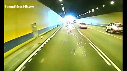 Funny road accidents,Funny Videos, Funny People, Funny Clips, Epic Funny Videos