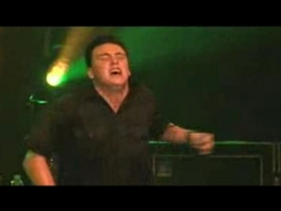 Papa Roach - Blood Brothers (Live)