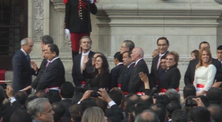 Kuczynski tomó juramento a su gabinetede ministros, presidido por Fernando Zavala