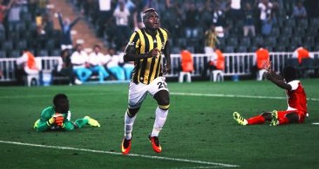 Emenike, Üstündeki Taraftar Baskısı Kalkınca Şova Başladı