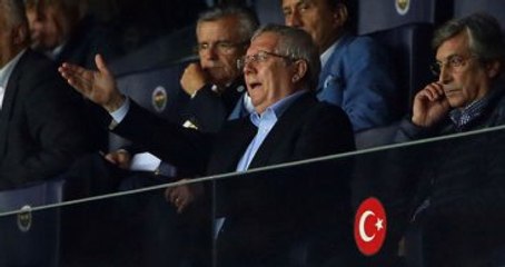 Aziz Yıldırım, Emenike'nin Golünde Mest Oldu: Kara Boğam Benim