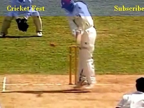 Wasim Akram Best swing bowling 4-18 - Wasim Akram double swing