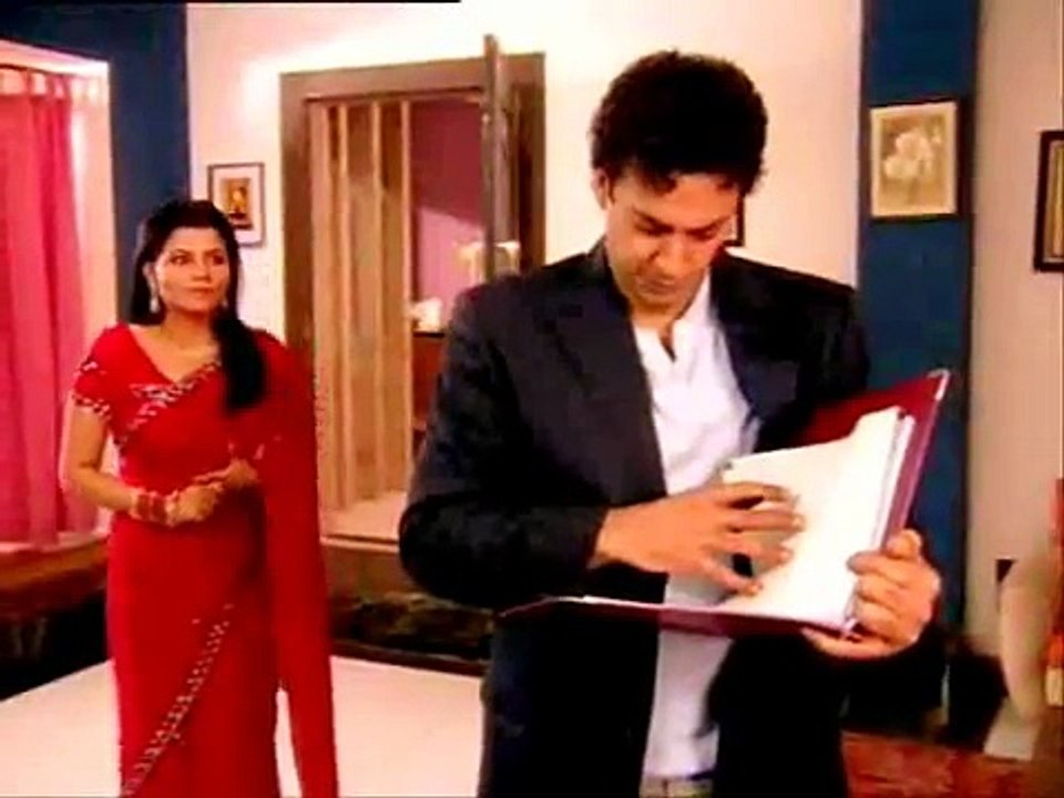 shradha sharma looking beautiful in red saree..