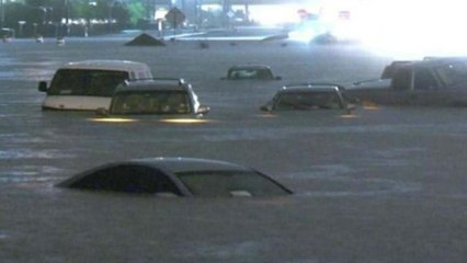Lluvia provoca inundacion en Tultitlan 28 julio 2016