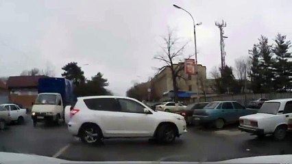 Я думаю права ей просто подарили. Готовьтесь посмеяться от души!