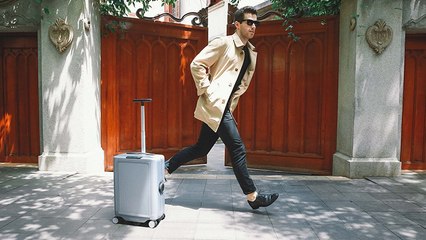 Cowarobot, une valise qui suit à la trace son propriétaire