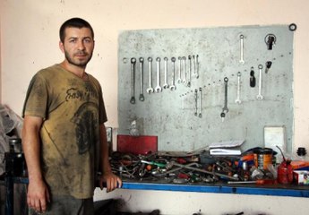 Ordudan Ayrılan Uzman Çavuş Sanayide Çırak Oldu