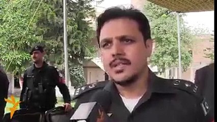 پشاور پولیس نےتین ماہ کے دوران 50 سے زائد ڈکیٹیوں کا مال برآمد کرکےمالکان کو واپس کردیا۔ مالکان کی خوشی دیدنی