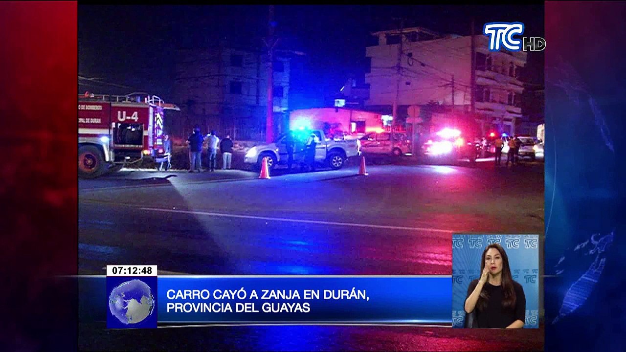 Carro cayó a zanja en Durán, provincia del Guayas