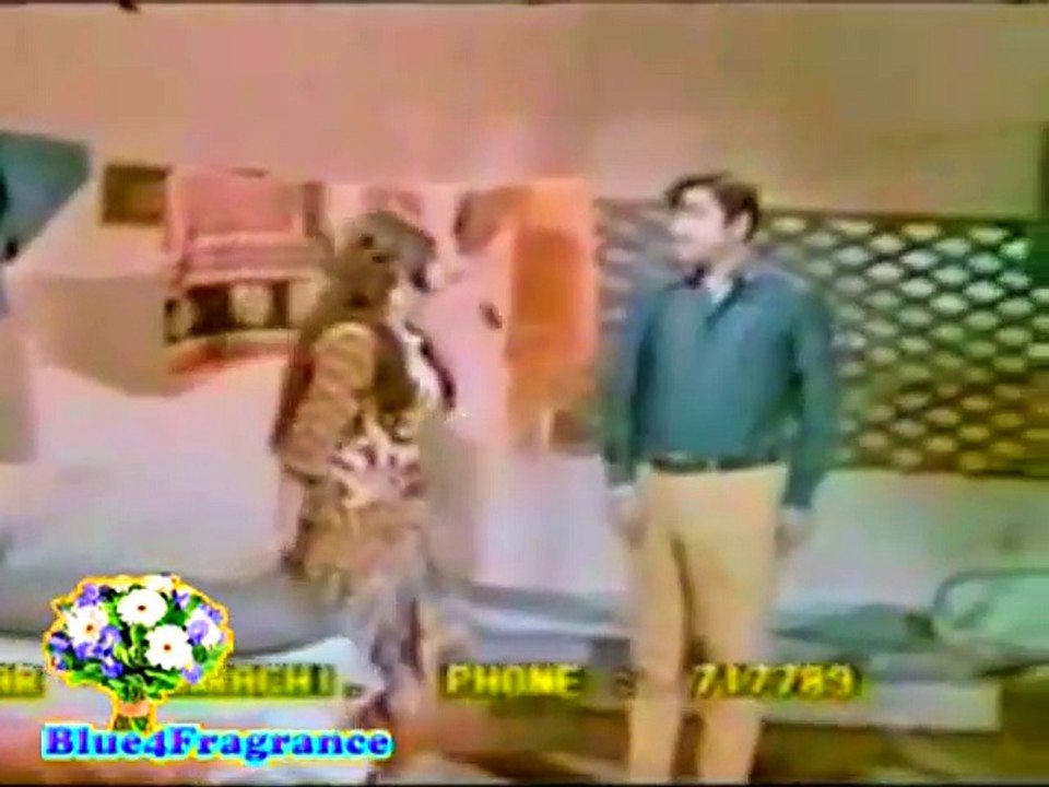 ROOP BEHROOP (1971) - Sunaoon Main Tujhe Lori - (Runa Laila)--(FUNNY SONG)