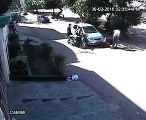 کراچی گلستانِ جوهر میں ڈکیتی .کراچی والوں کی کوئی ہے سننے والا