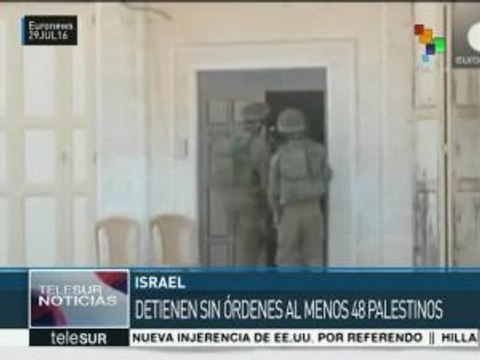 Policía israelí detiene a 52 palestinos en Jerusalén
