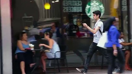 Esto es lo que pasa cuando la gente está jugando Pokémon Go