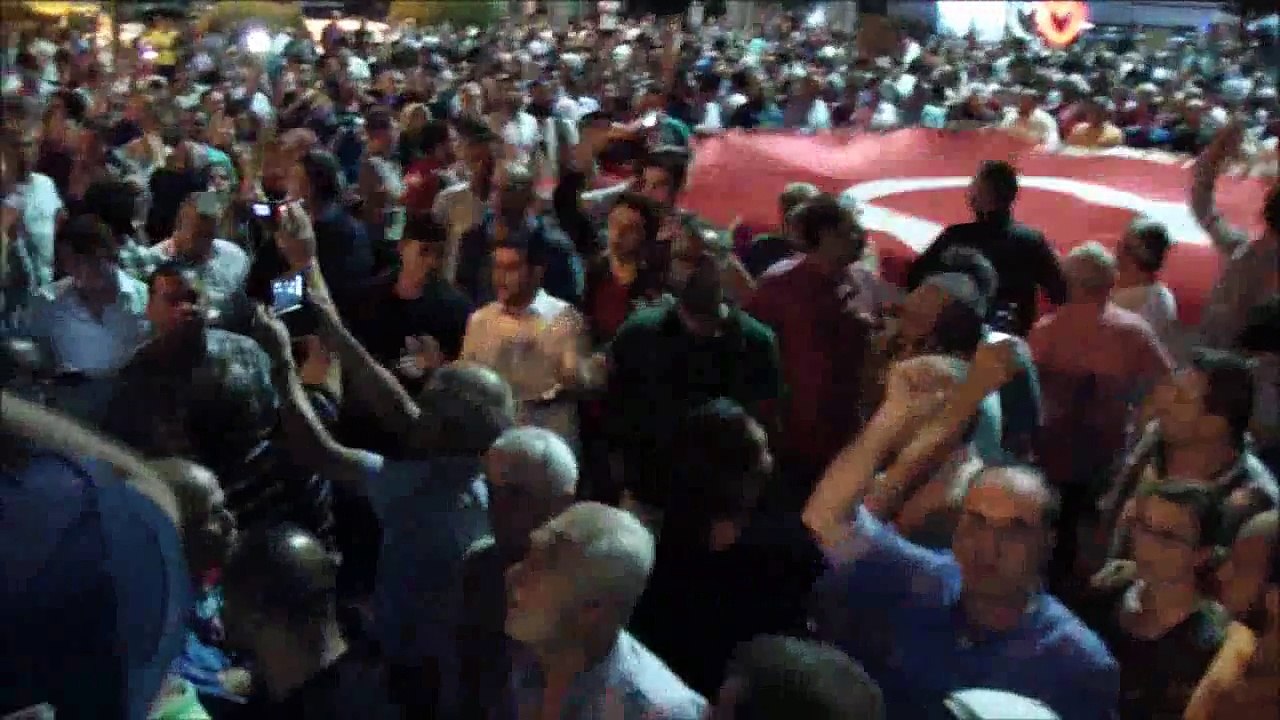 BANDIRMA UYUMADI VATANINA SAHİP ÇIKTI