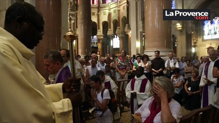 Hommage au prêtre égorgé : un chemin de croix au Sacré-Coeur à Marseille