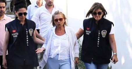 Gazeteci Nazlı Ilıcak'ın da Aralarında Bulunduğu 13 Gazeteci Tutuklandı