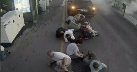 Darbeyi Önleyen Vatandaşa Tanktan Böyle Ateş Ettiler