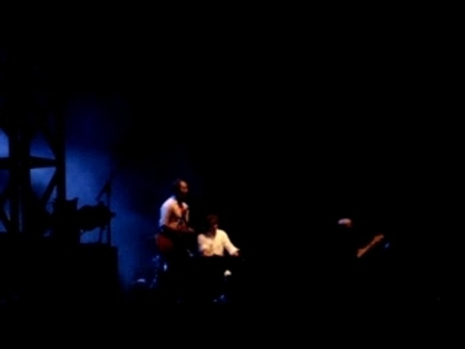 Mika Gaou Billy Brown