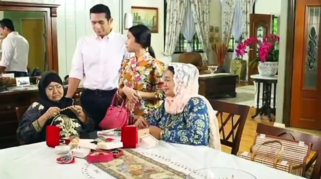 seutas rantai emas part 2 (RAYA 2016)
