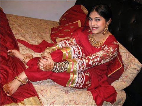 Chote Chote Baccho Ki Sex - Maryam Nawaz Sex Booking - video Dailymotion