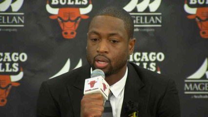 Tải video: Chicago Bulls Introduce Dwyane Wade