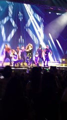 Selena Gomez - Slow Down #RevivalTourSingapore