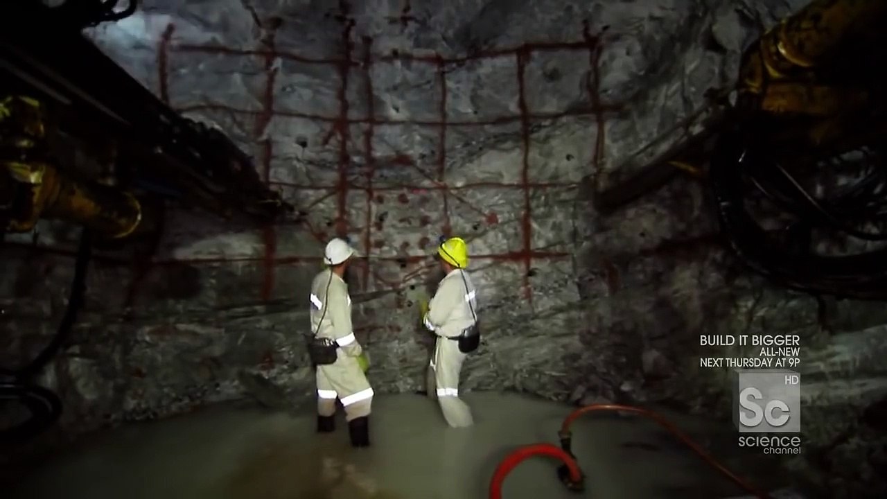 Full Documentary - South African Mines Rich In Gold - National Geographic Factories_12