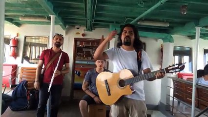 Vapurda canlı Müzik 2 Güzel Günler