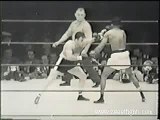 Sugar Ray Robinson fights Jake LaMotta 2