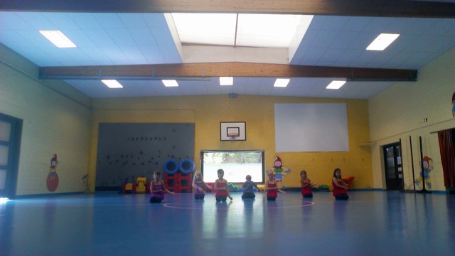 groupe des petits juillet 3e semaine danse n°2