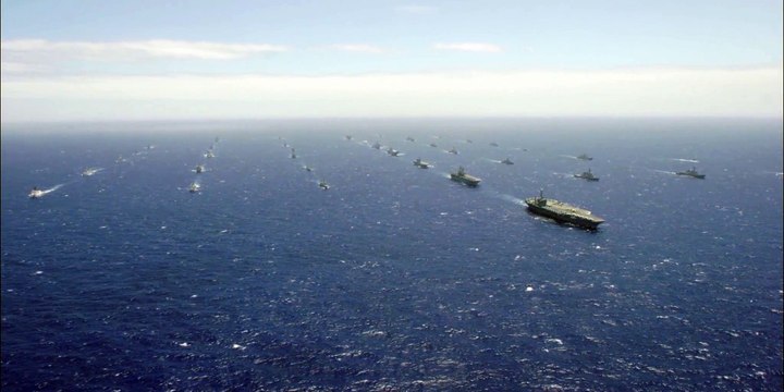 40 navires de guerre américain filmés lors d'un exercice géant !