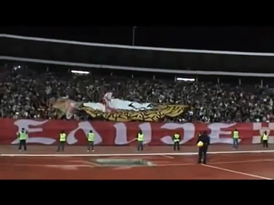 DELIJE - MOREM PLOVI JEDNA MALA BARKA