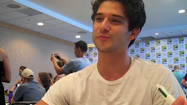 Le héros de la série Teen Wolf , Tyler Posey, affirme dans une vidéo: Je ne me suis jamais senti aussi vivant. Je sui