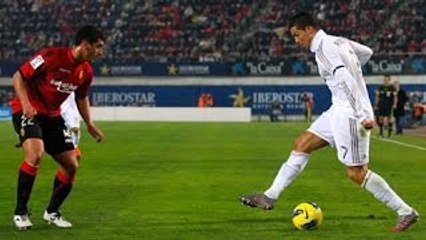 Top 10 Most Skillful Footballers ● Insane Football Skills