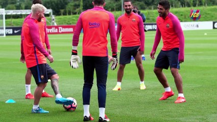 Messi inflige une grave humiliation à Saurez à l’entraînement